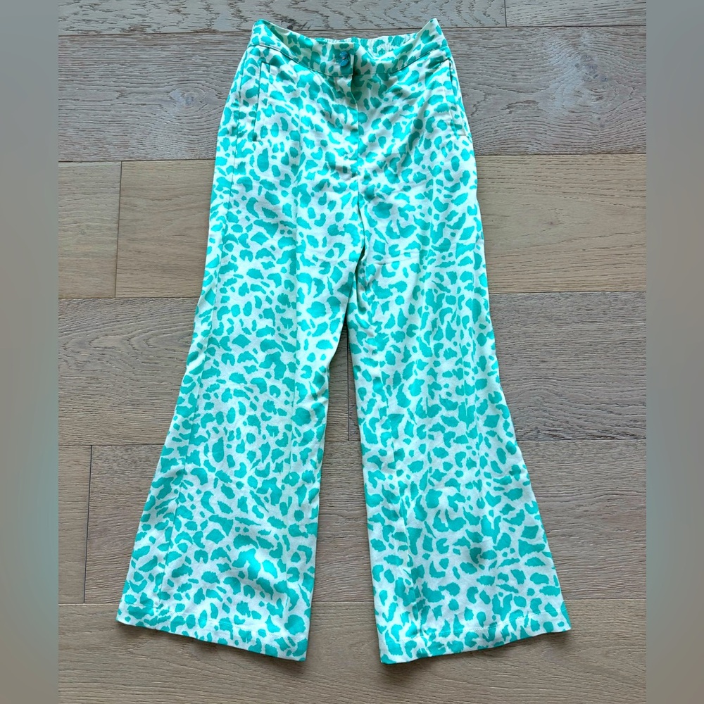 Finding Foxtale mint to be pants size 8